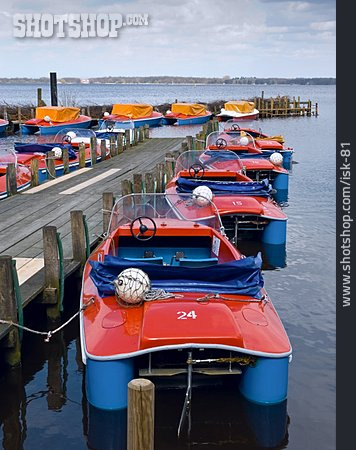 
                Anleger, Tretboot                   