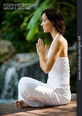 
                Entspannung, Meditation, Yoga                   