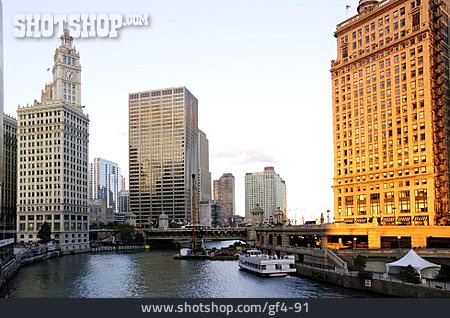 
                Chicago, Chicago River, Loop                   