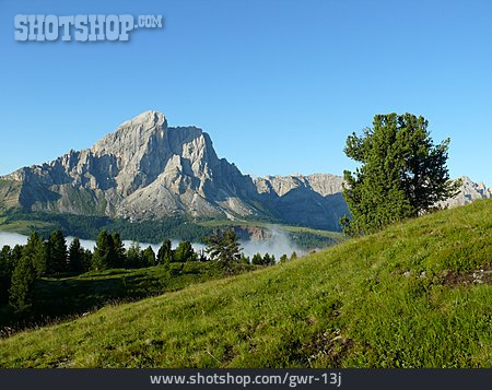 
                Alpen, Dolomiten, Peitlerkofel                   