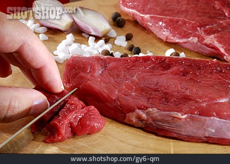 
                Schneiden, Rindfleisch, Fleischstück, Fleischzubereitung                   