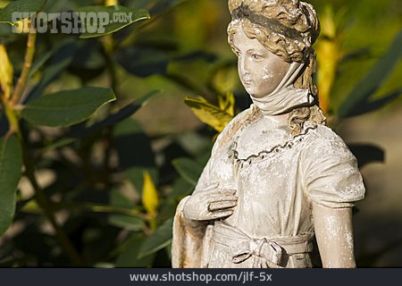 
                Statue, Madonnenfigur                   