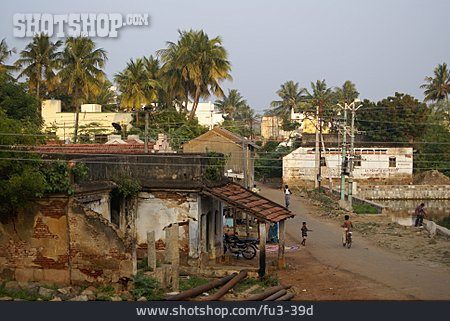 
                Dorf, Indien                   