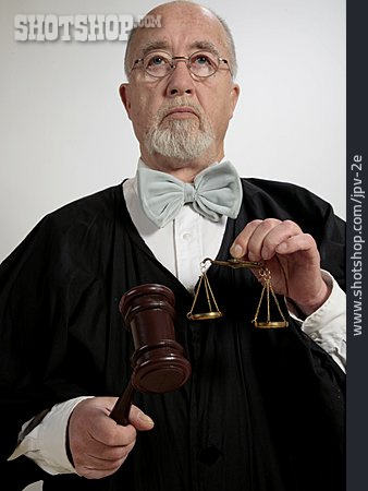 
                Justiz, Richter, Rechtsprechung                   