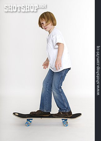 
                Mädchen, Skateboard, Skateboarderin                   