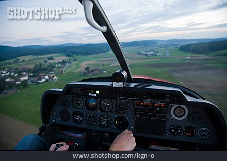 
                Flug, Cockpit, Instrumententafel                   