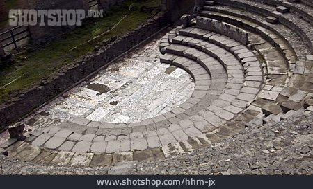 
                Theater, Pompeji                   