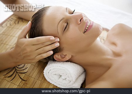 
                Massage, Kopfmassage, Gesichtsmassage                   