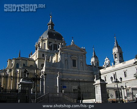 
                Kathedrale, Almudena-kathedrale                   