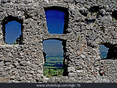
                Burgruine, Fensteröffnung, Burg Falkenstein                   