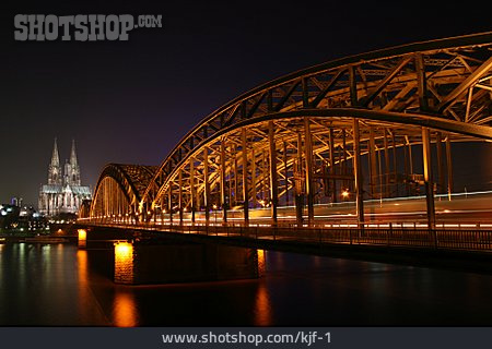 
                Köln, Kölner Dom, Rhein, Hohenzollernbrücke                   