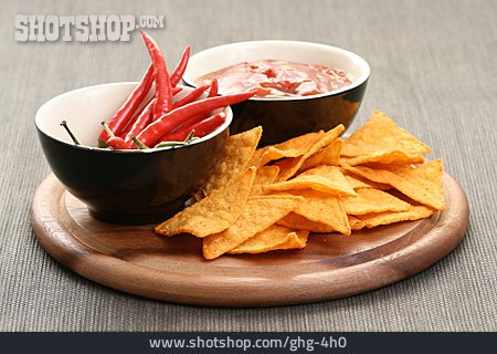 
                Dip, Tortilla-chip                   