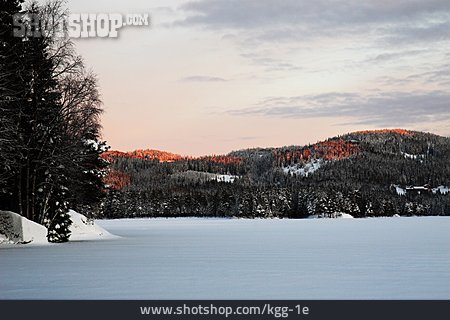 
                Winterlandschaft, Verschneit, Norwegen                   