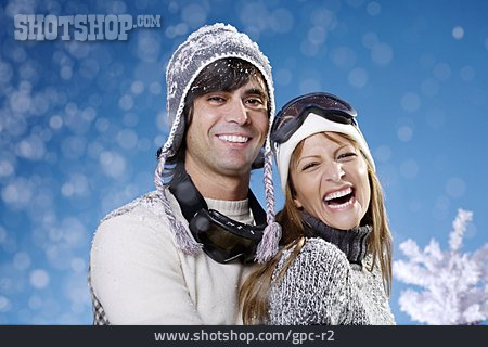 
                Wintersport, Skiurlaub, Skifahrer, Skifahrerin, Winterbekleidung                   