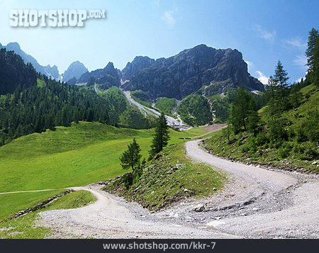 
                Südtirol, Gebirgslandschaft                   