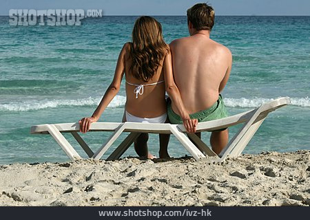
                Paar, Sorglos & Entspannt, Strand                   