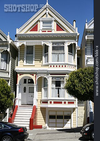 
                Wohnhaus, San Francisco, Villa, Postcard Row, Painted Ladies, Six Sisters                   