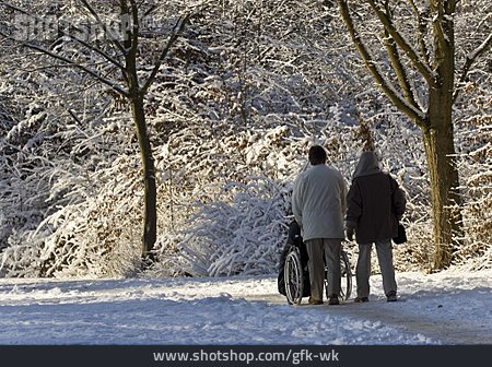 
                Spaziergang, Winterlich                   
