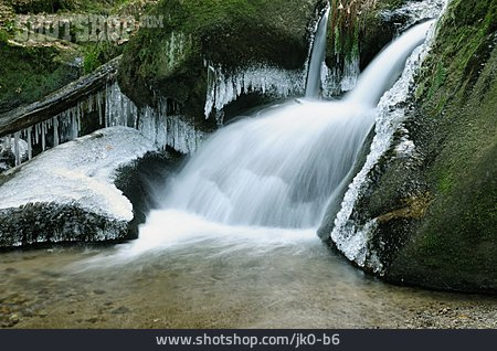 
                Wasserfall, Winter                   