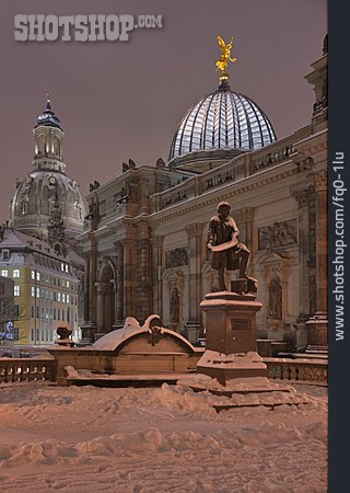 
                Dresden                   