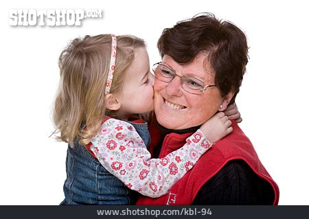 
                Großmutter, Kuss, Enkeltochter                   