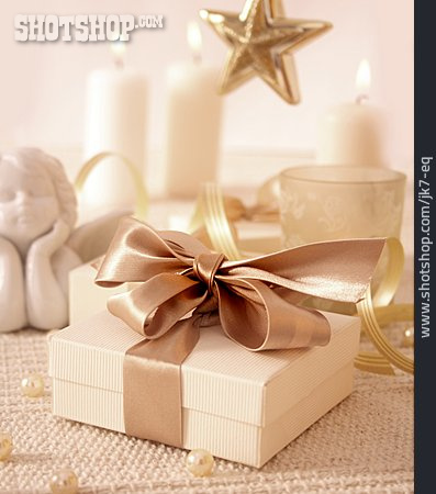 
                Weihnachtsdekoration, Geschenkverpackung, Weihnachtsgeschenk                   