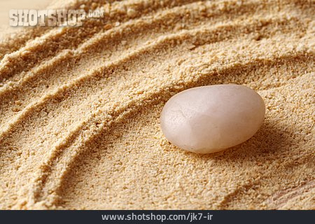 
                Sand, Stein, Spur                   