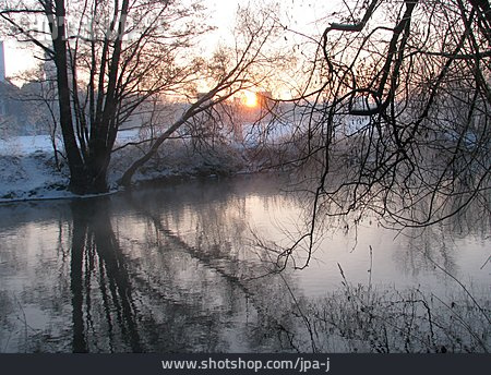 
                Sonnenaufgang, Winter, Wasserspiegelung                   