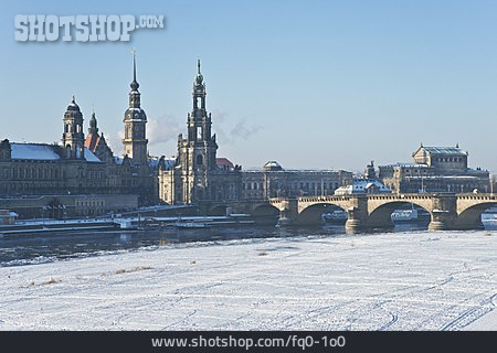 
                Dresden, Schlossplatz, Hofkirche, Brühlsche Terrasse                   