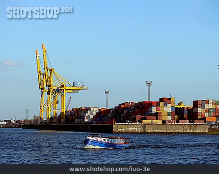 
                Hafen, Containerhafen, Containerterminal                   