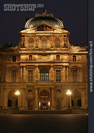 
                Louvre                   