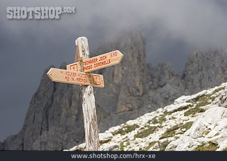 
                Wanderweg, Wegweiser, Dolomiten                   