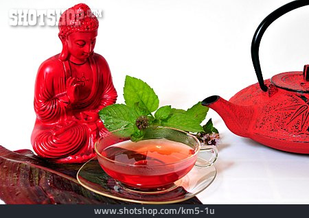 
                Buddhafigur, Roter Tee                   