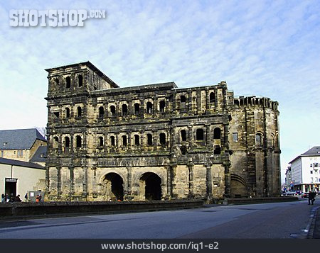 
                Porta Nigra, Trier                   