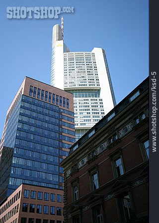 
                Bürogebäude, Gegensatz, Frankfurt Am Main                   