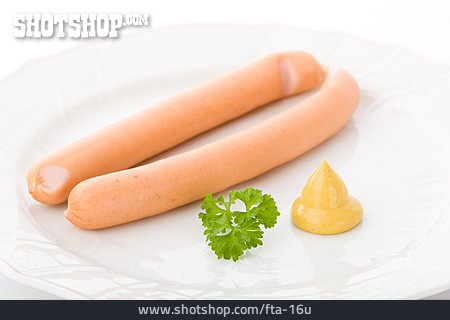 
                Wurst, Hausmannskost, Wiener Würstchen                   
