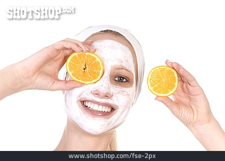 
                Junge Frau, Hautpflege, Gesichtsmaske                   
