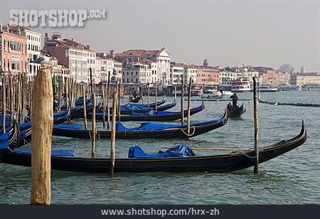 
                Kanal, Altstadt, Gondel, Venedig                   