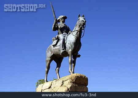 
                Statue, Windhoek, Südwester Reiter                   