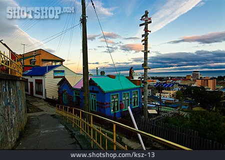 
                Punta Arenas                   