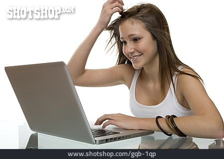 
                Teenager, Laptop, Internet                   