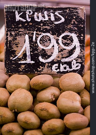 
                Kiwi, Marktstand, Gemüsestand                   