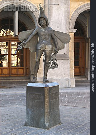 
                Statue, Brügge, Papageno                   