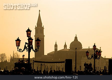 
                Silhouette, Glockenturm, Venedig                   