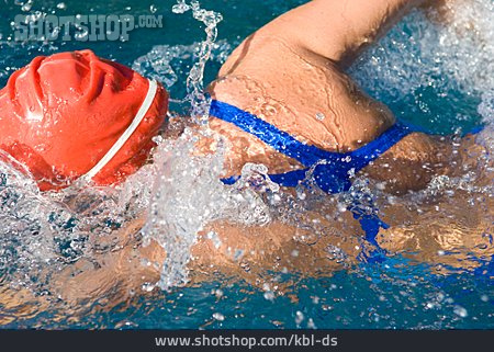 
                Sport & Fitness, Schwimmen, Schwimmerin, Brustschwimmen                   