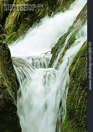 
                Wasserfall, Bachlauf                   