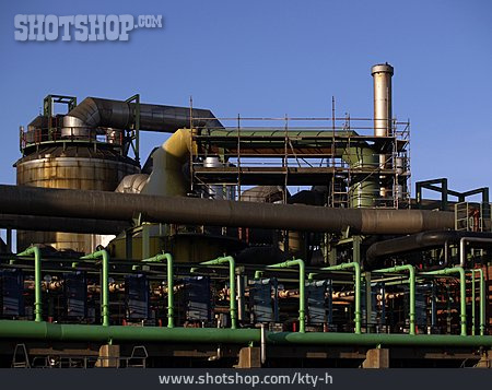 
                Industrieanlage, Raffinerie                   