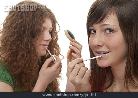 
                Teenager, Lippenpflege                   