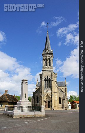 
                Dorfkirche, Navilly                   