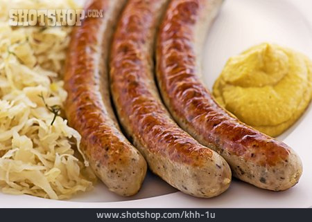 
                Senf, Bratwurst, Sauerkraut                   